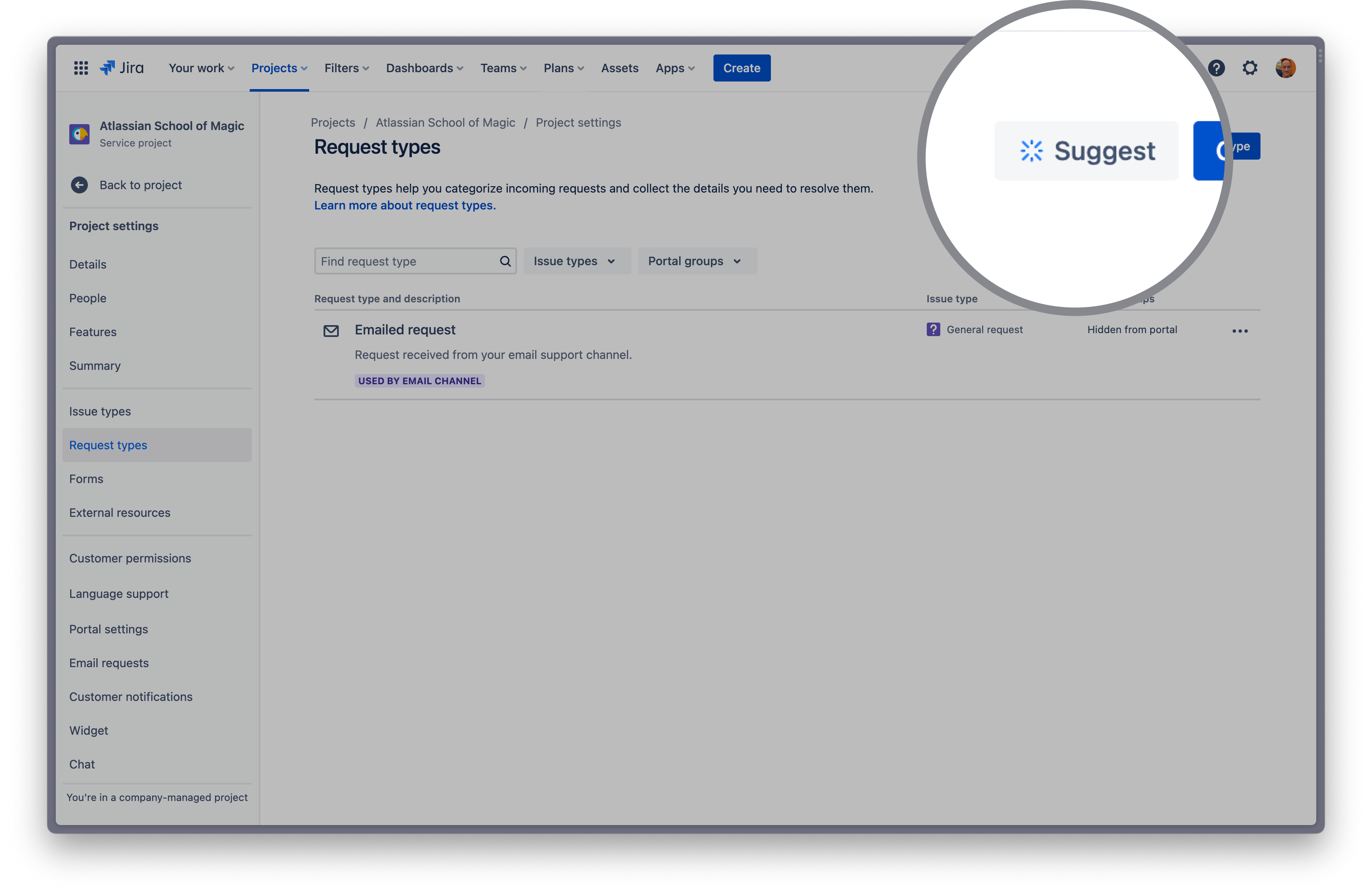 Auswählen der Schaltfläche "Vorschlagen" oben rechts auf einer Anfragetyp-Seite in Jira Service Management